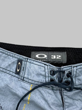 Oakley 2000s Shorts (L)