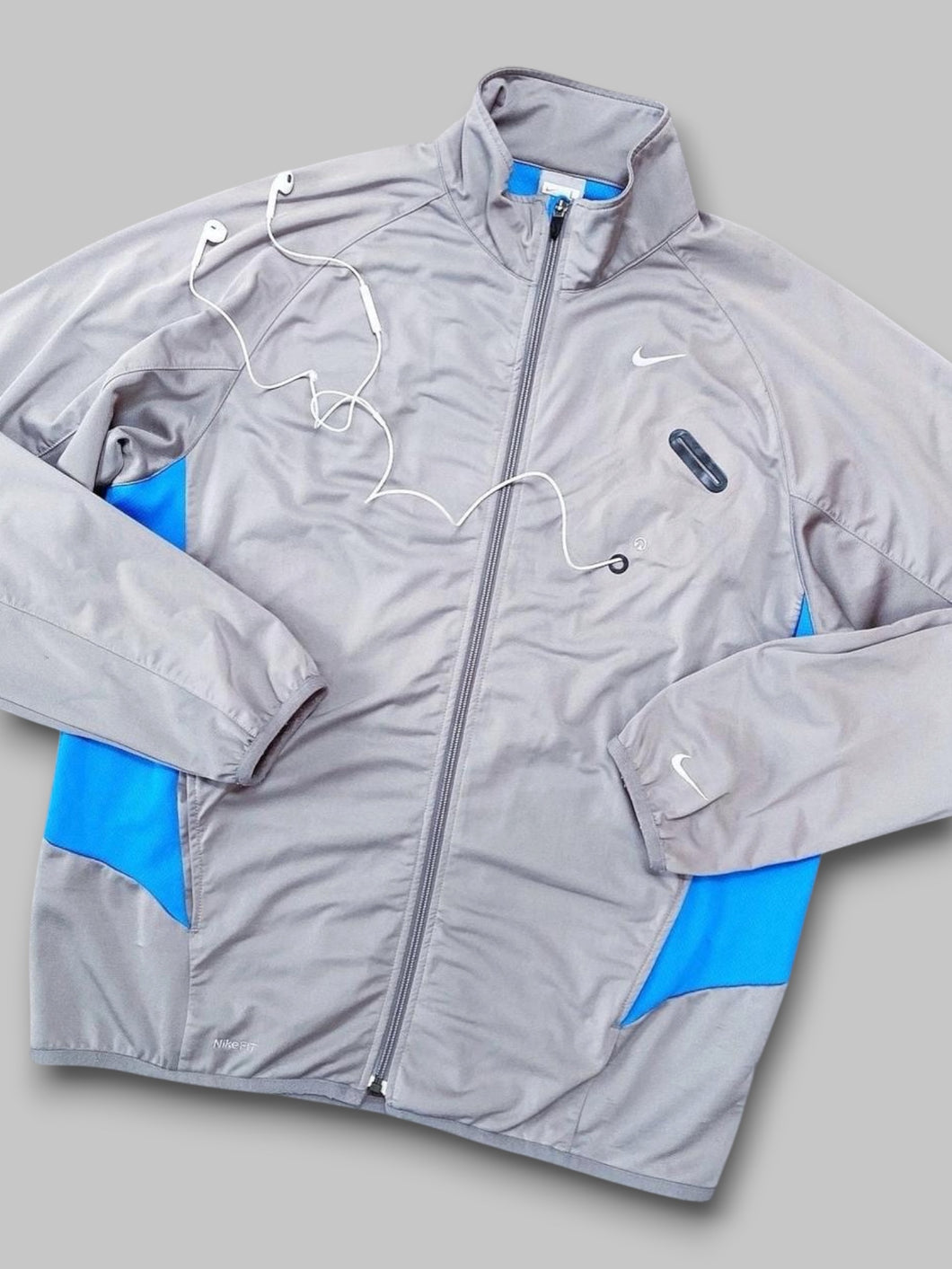 Nike 2000s IPod Nano Jacket (M)