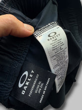 Oakley Shorts (XL)