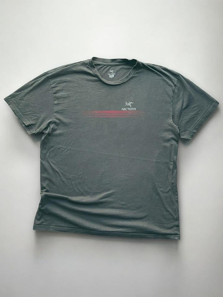 Arc’teryx T Shirt  (fits L)
